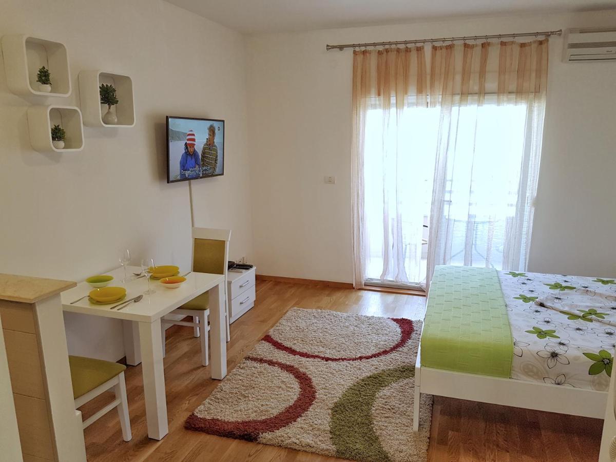 Piano Apartments Delta City Podgorica Exterior photo